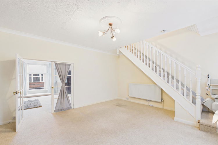 Dining Room - Picture 4 of 16