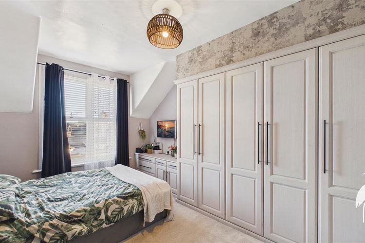 Bedroom 1 - Picture 15 of 28