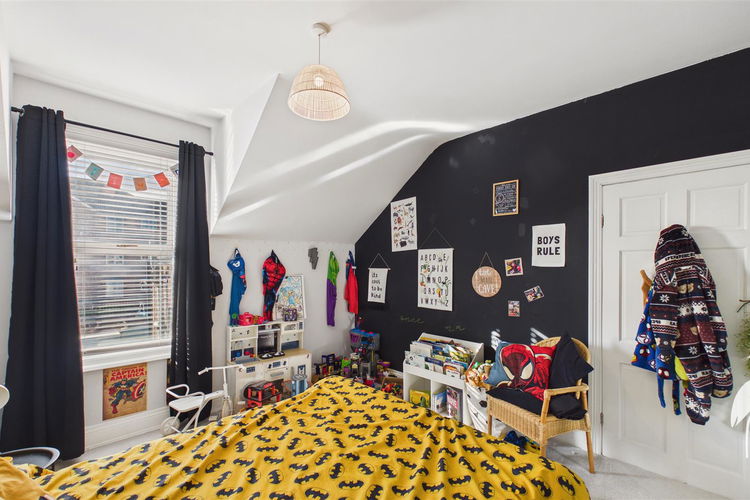 Bedroom 2 - Picture 18 of 28