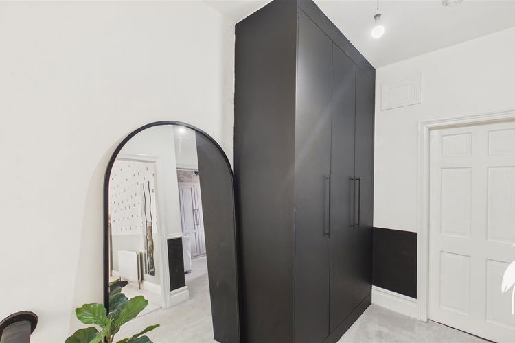 First Floor Landing - Picture 22 of 28