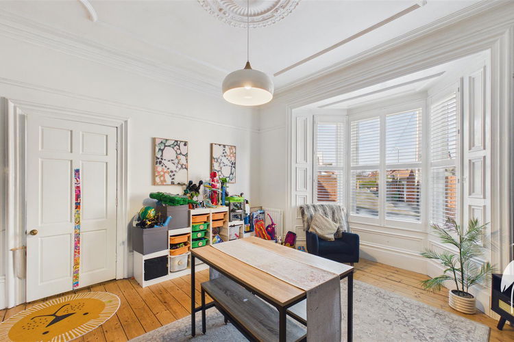 Dining Room - Picture 5 of 28