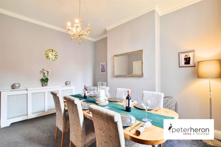 Dining Room - Picture 6 of 25