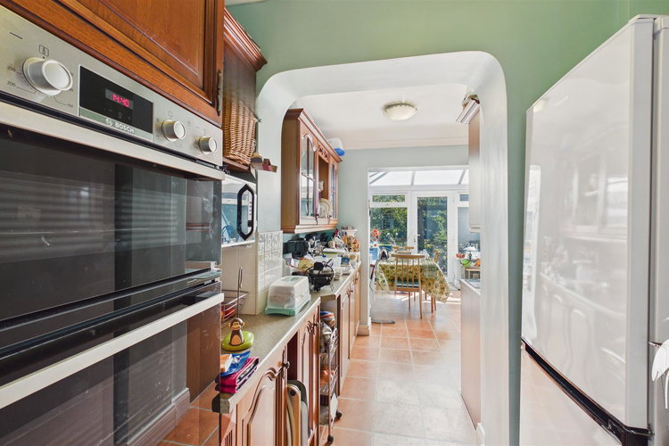 Kitchen - Picture 6 of 20