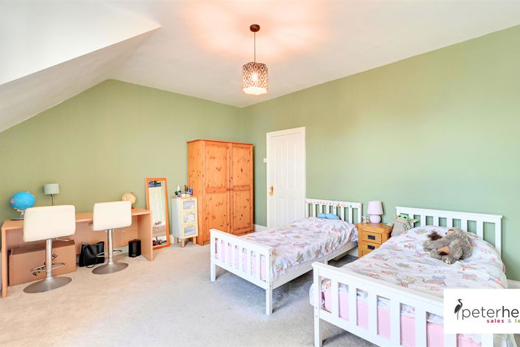 Bedroom 1 - Picture 14 of 21