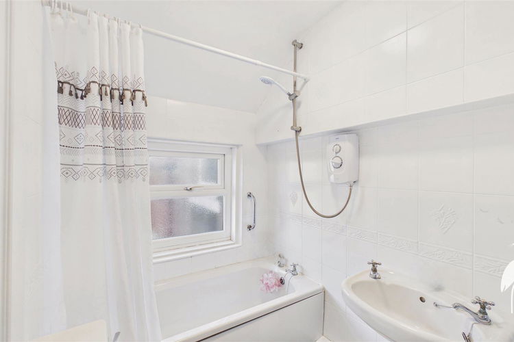 Bathroom - Picture 20 of 23