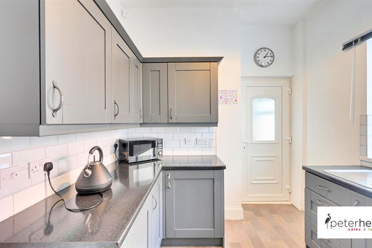 Kitchen - Picture 8 of 21