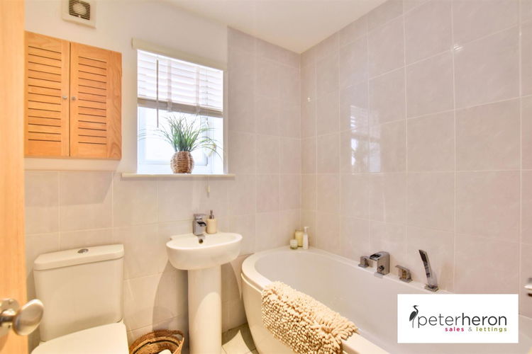 Bathroom - Picture 26 of 32