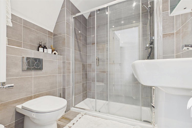 En-Suite Shower Room - Picture 30 of 35