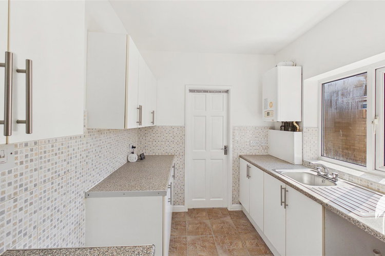 Kitchen - Picture 6 of 14