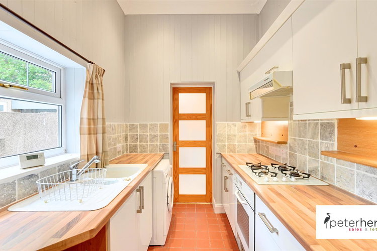 Kitchen - Picture 5 of 15