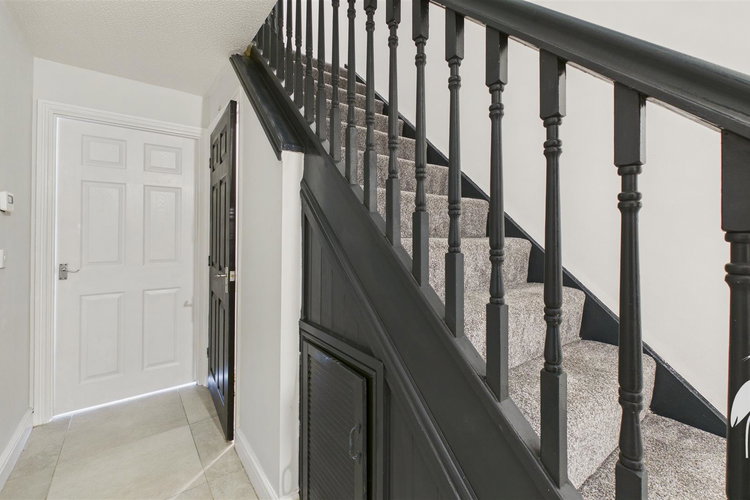 Hallway - Picture 2 of 14