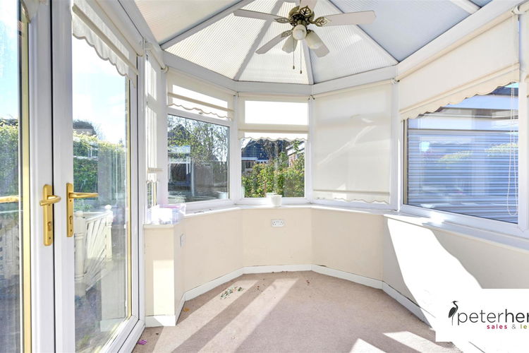 Conservatory - Picture 8 of 14