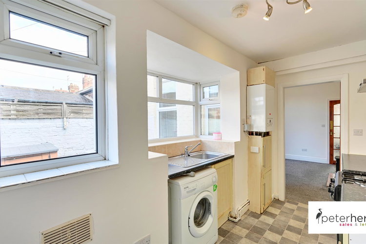 Kitchen - Picture 9 of 15