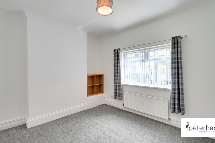 Bedroom - Picture 10 of 15