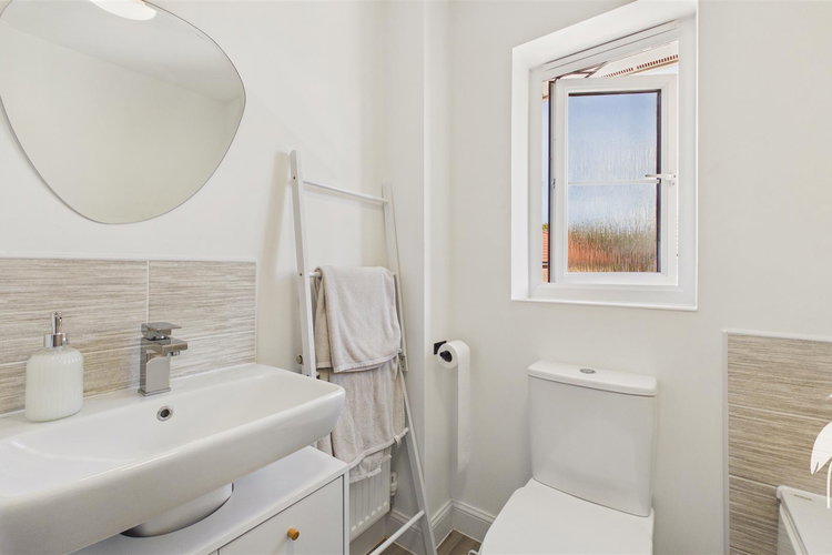 Bathroom - Picture 18 of 24