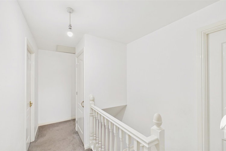 First Floor Landing - Picture 24 of 30