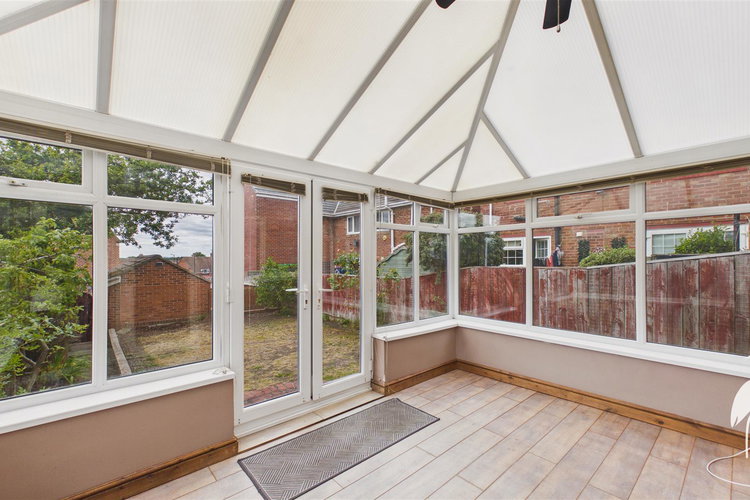 Conservatory - Picture 11 of 33