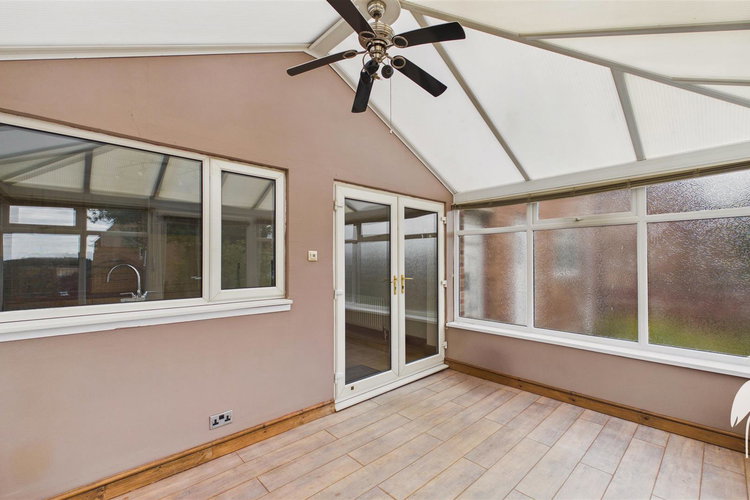Conservatory - Picture 13 of 33