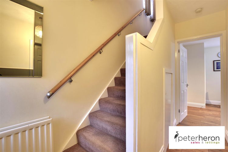 Entrance Hall - Picture 12 of 20