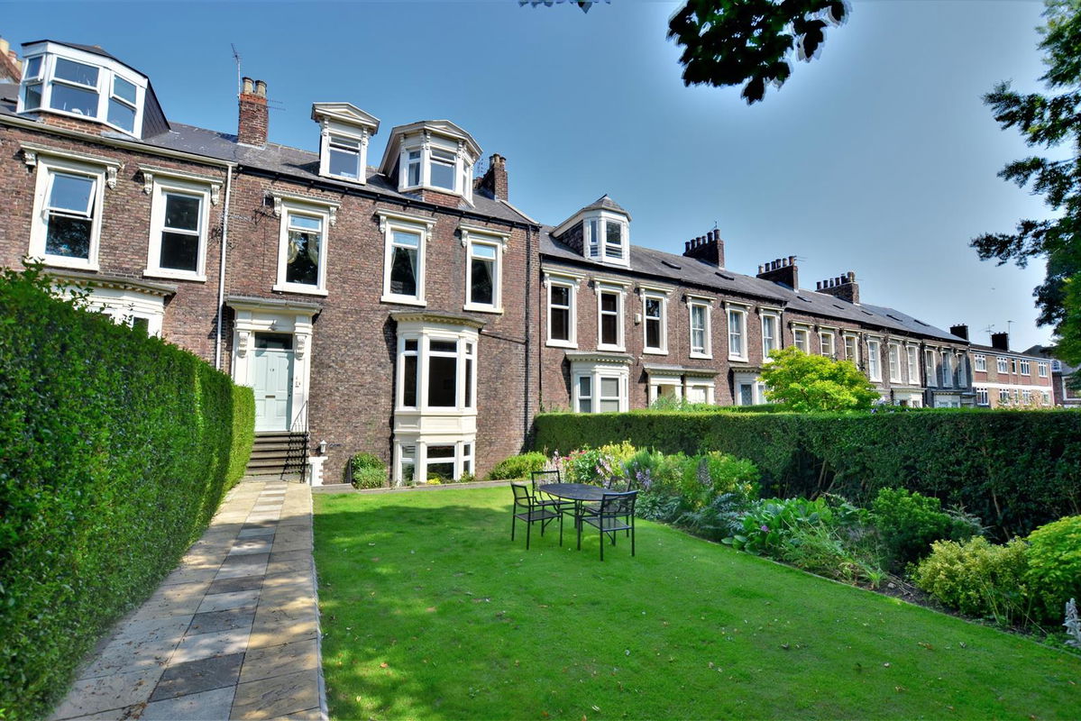 Park Place East, Sunderland, Tyne & Wear, SR2 8EE £129,950 from Peter