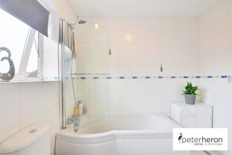 Bathroom - Picture 19 of 24