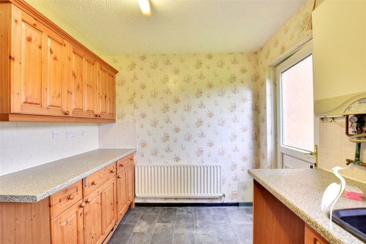 Kitchen - Picture 7 of 15