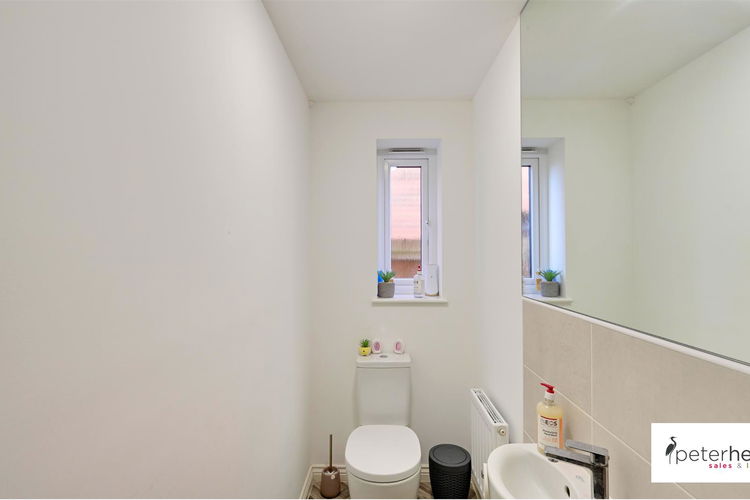 Cloakroom/WC - Picture 8 of 20