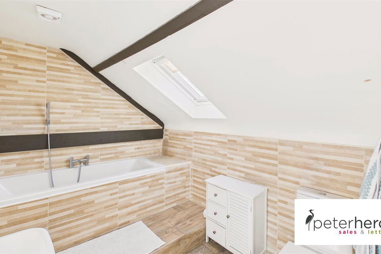 En-Suite Bathroom - Picture 32 of 38