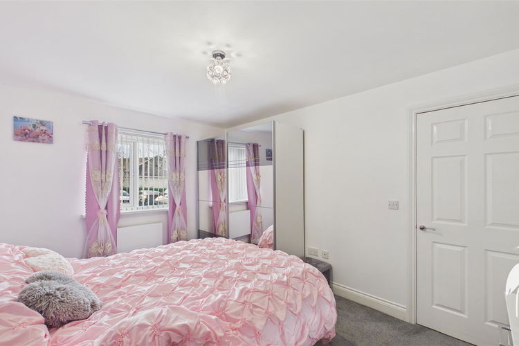 Bedroom 1 - Picture 10 of 14