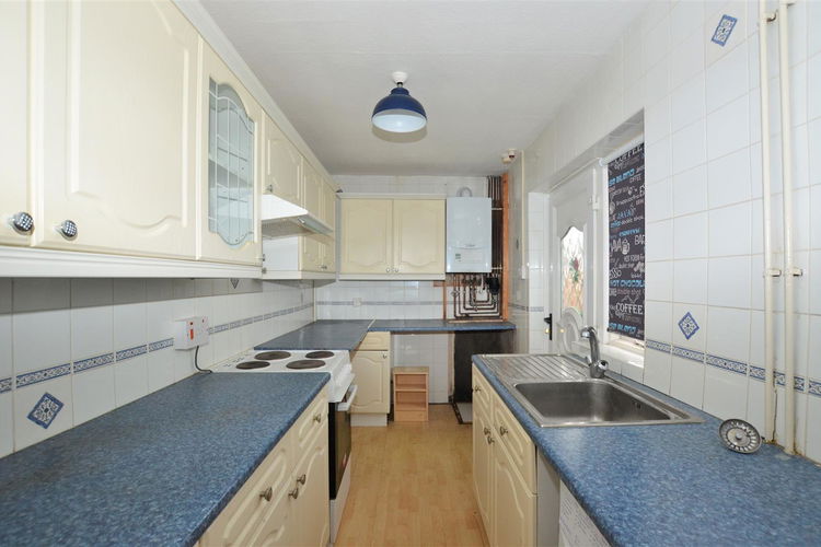 Kitchen - Picture 4 of 9