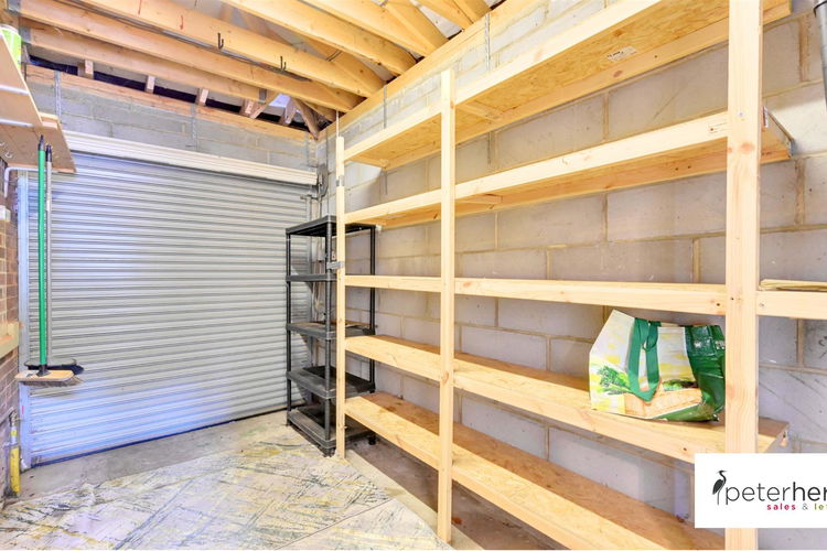 Garage - Picture 21 of 21