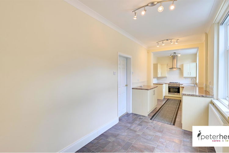 Breakfasting Kitchen - Picture 7 of 32