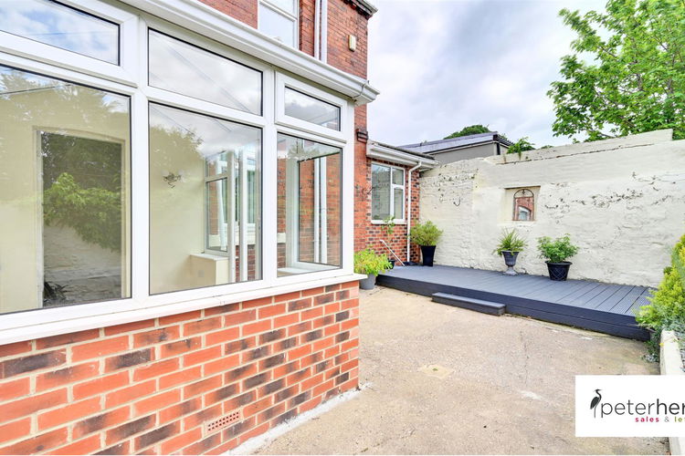 Outside - Picture 19 of 32