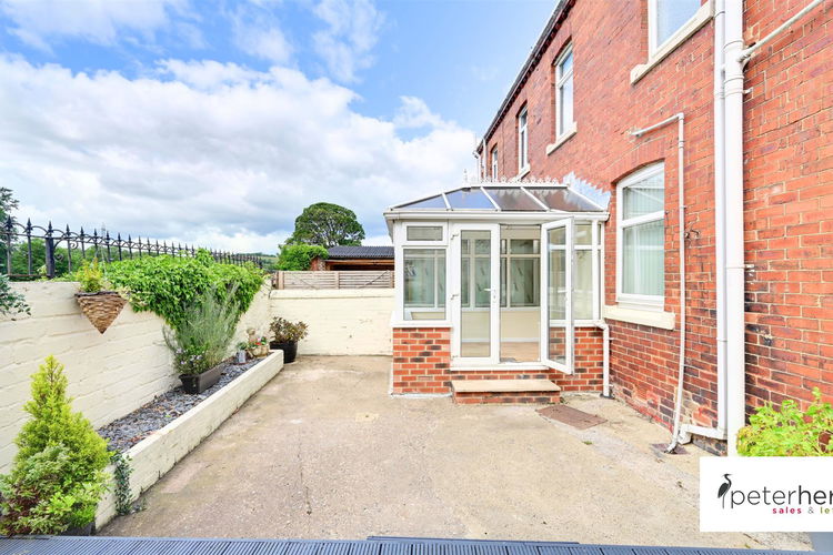 Outside - Picture 20 of 32