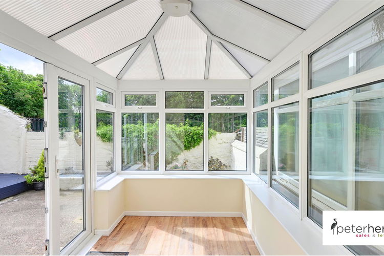 Conservatory - Picture 8 of 21