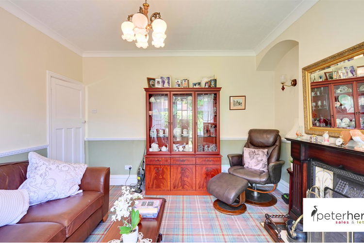 Dining Room - Picture 7 of 23