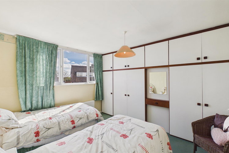 Bedroom 1 - Picture 11 of 23