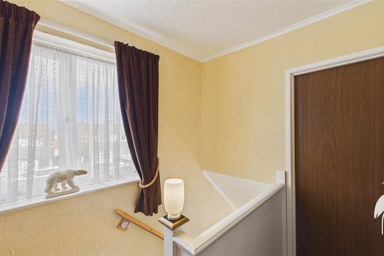 First Floor Landing - Picture 16 of 23