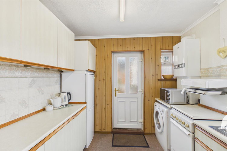 Kitchen - Picture 6 of 23