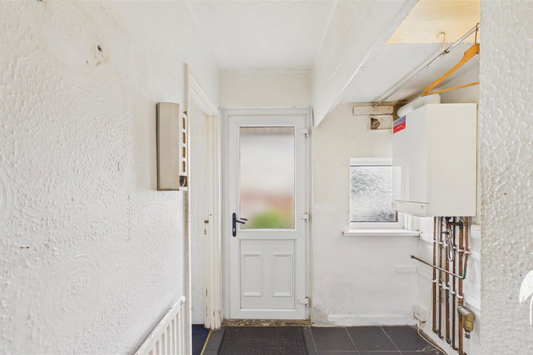 Rear Hall - Picture 9 of 26