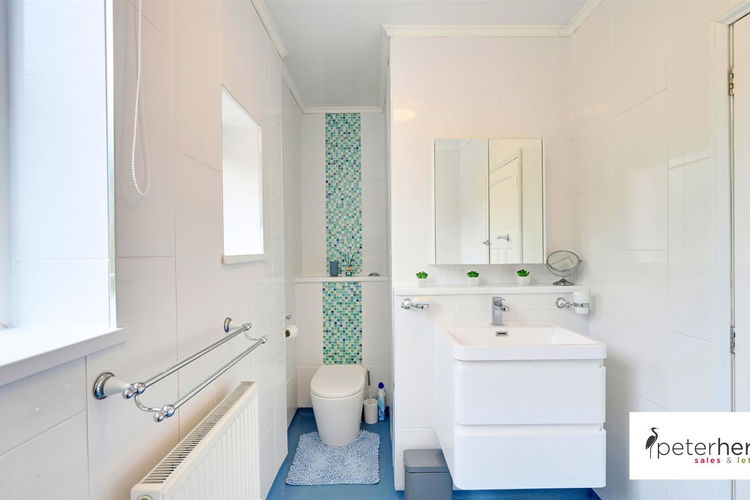 Wet Room - Picture 14 of 30