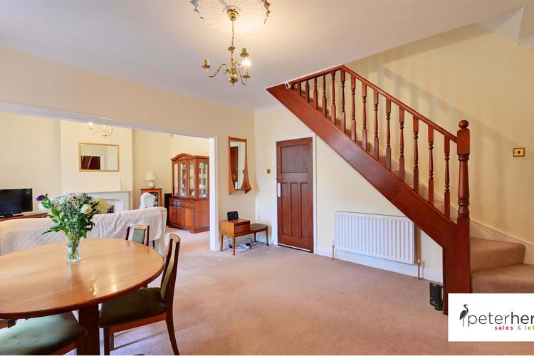 Dining Room - Picture 6 of 30