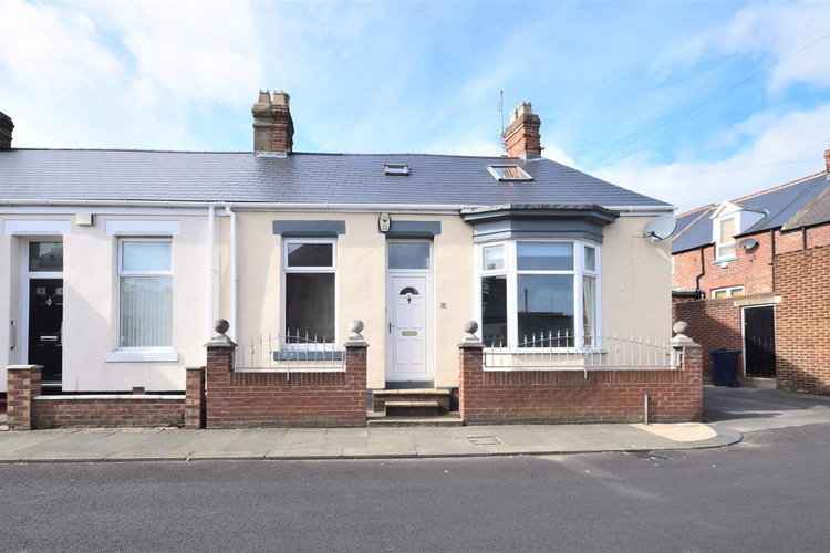Queens Crescent, Sunderland, Tyne & Wear, SR4 7JW £109,950 from Peter