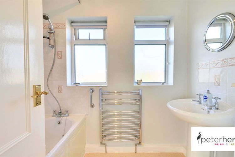 Bathroom - Picture 21 of 24