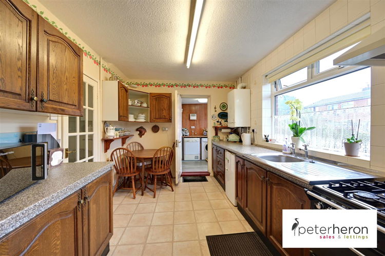 Breakfasting Kitchen - Picture 7 of 21