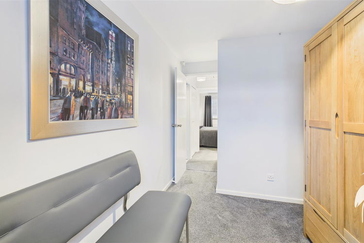 Bedroom 2 - Picture 12 of 20