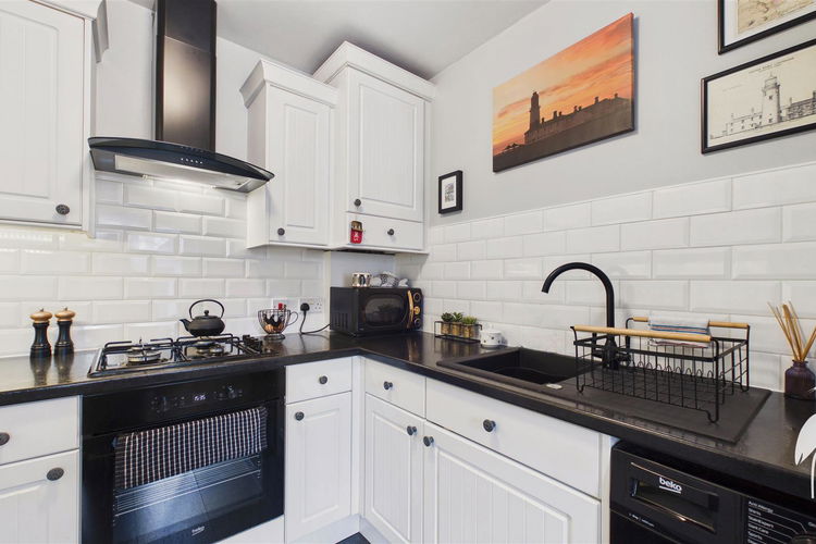 Kitchen - Picture 7 of 15