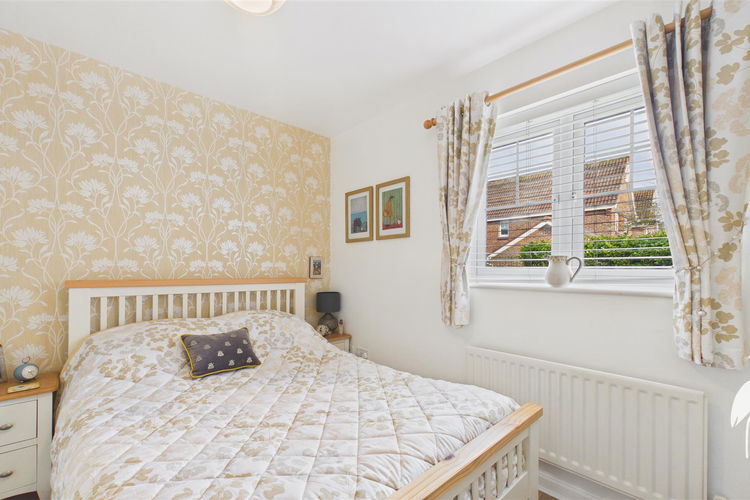 Bedroom 1 - Picture 11 of 15