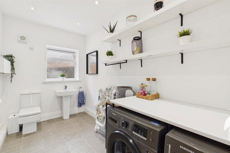 Ground Floor WC/Utility - Picture 11 of 28