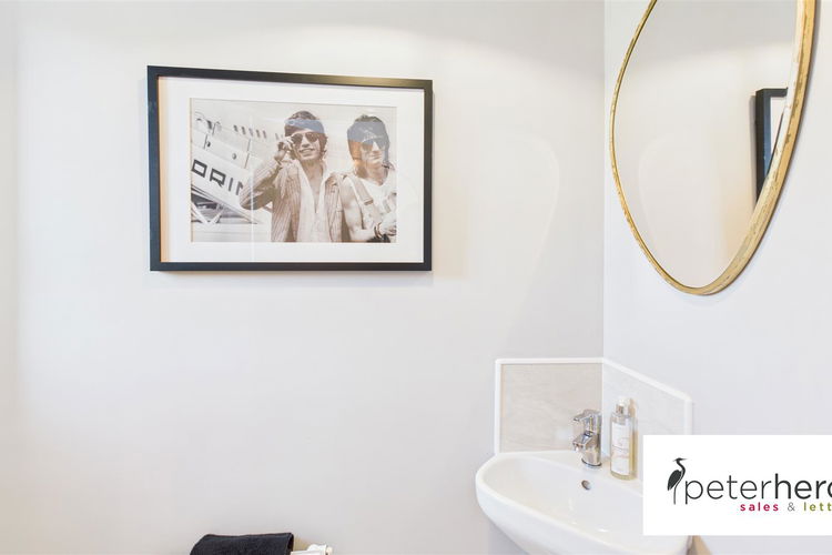 Cloakroom/WC - Picture 13 of 28